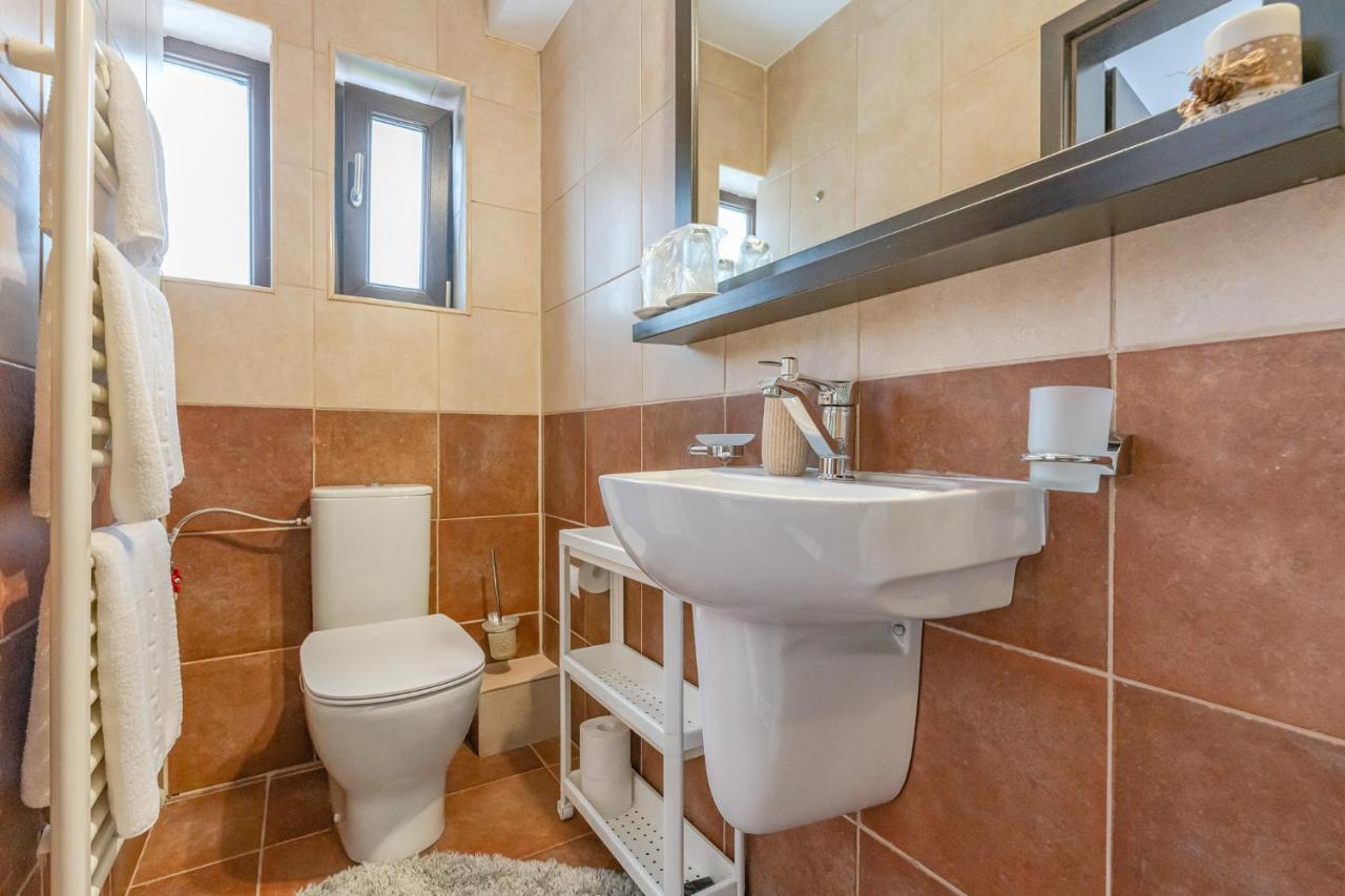 Vila Trubadur - Adults Only Bran  Extérieur photo